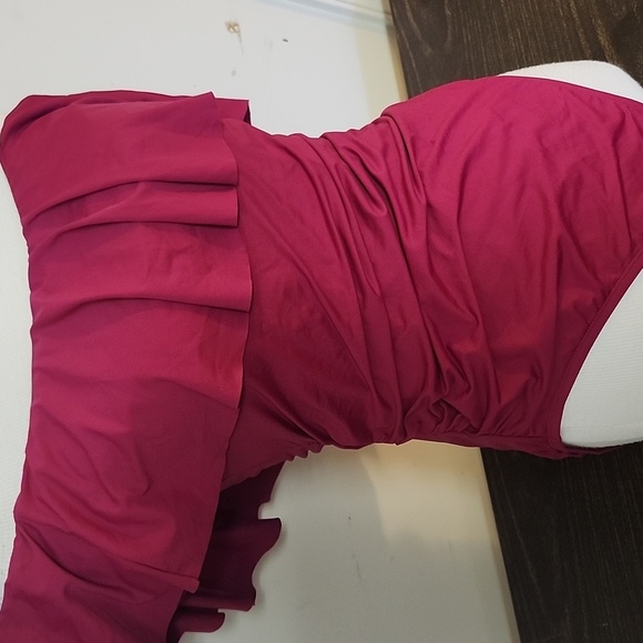 La Blanca Off the Shoulder One-Piece Swimsuit burgundy wine Size 14 - Picture 3 of 9